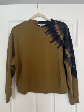 JoyLab Olive Green and Dark Navy Tie-Dye Crewneck Sweater